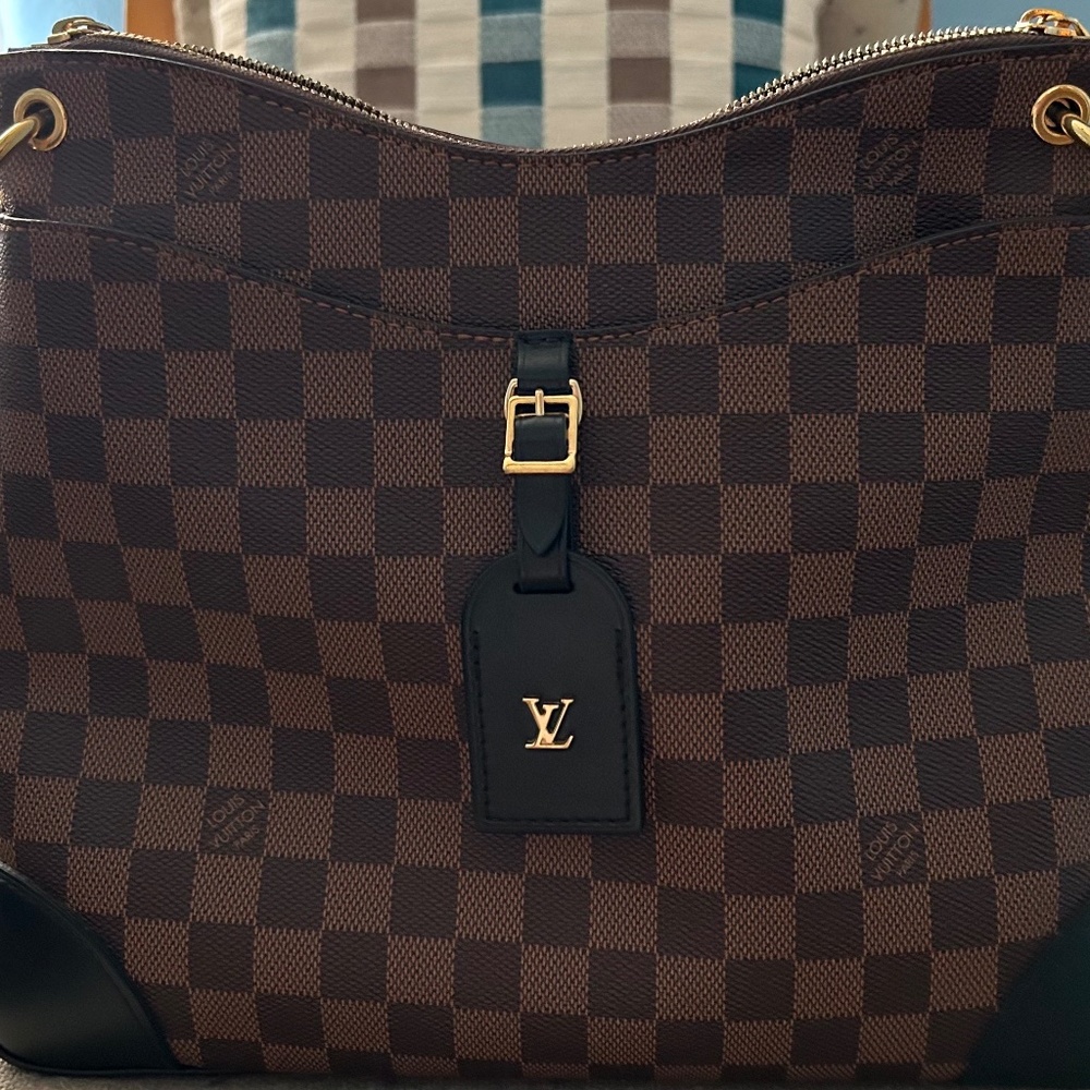 Authentic Louis Vuitton Odeon MM in  Damier Ebene